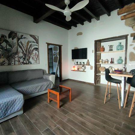Casita Aljibe Apartment ซานมิเกลเดียโบนา ภายนอก รูปภาพ