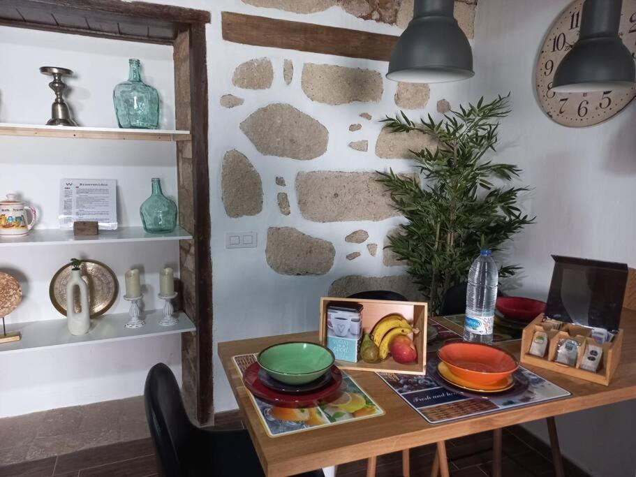Casita Aljibe Apartment ซานมิเกลเดียโบนา ภายนอก รูปภาพ